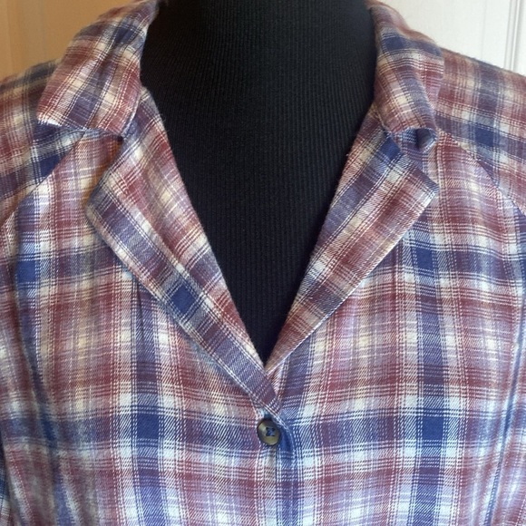 MUDD Women’s Tie Front Top Blue Wine White Plaid V-Neck Button Down Sz XL NWT - Picture 2 of 10